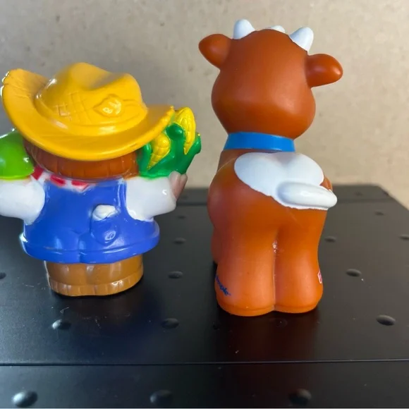 Fisher price little people farmer and cow - Picture 3 of 5
